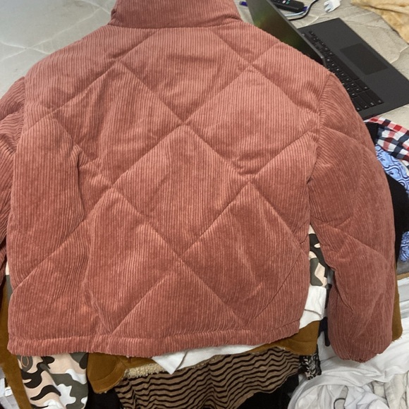 Dark(ish) pink puffer zip up - Picture 3 of 3